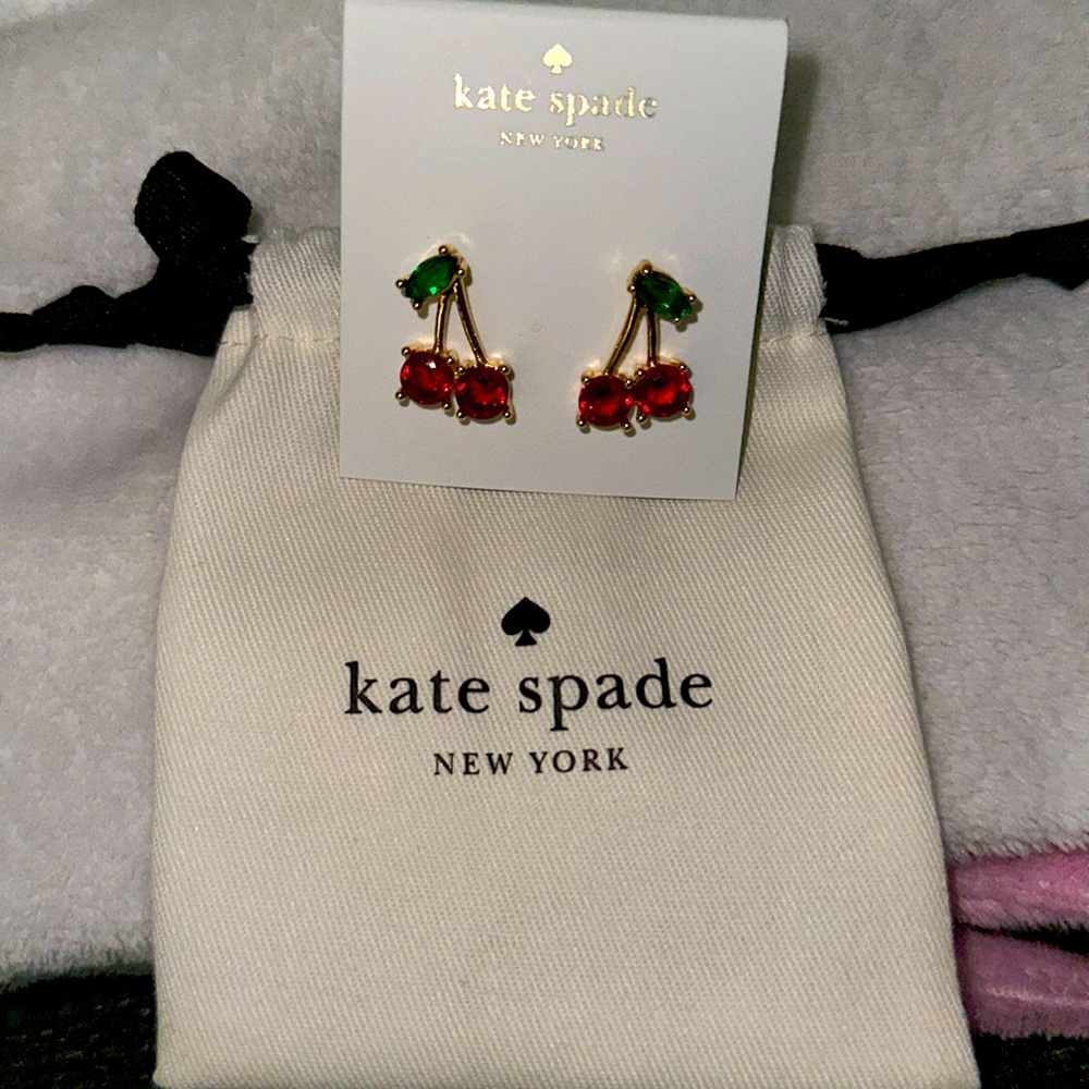 New pair of fun and cute earrings